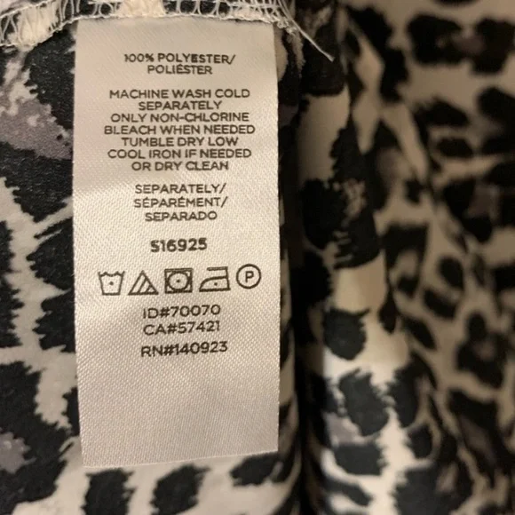 Button down - Picture 4 of 5